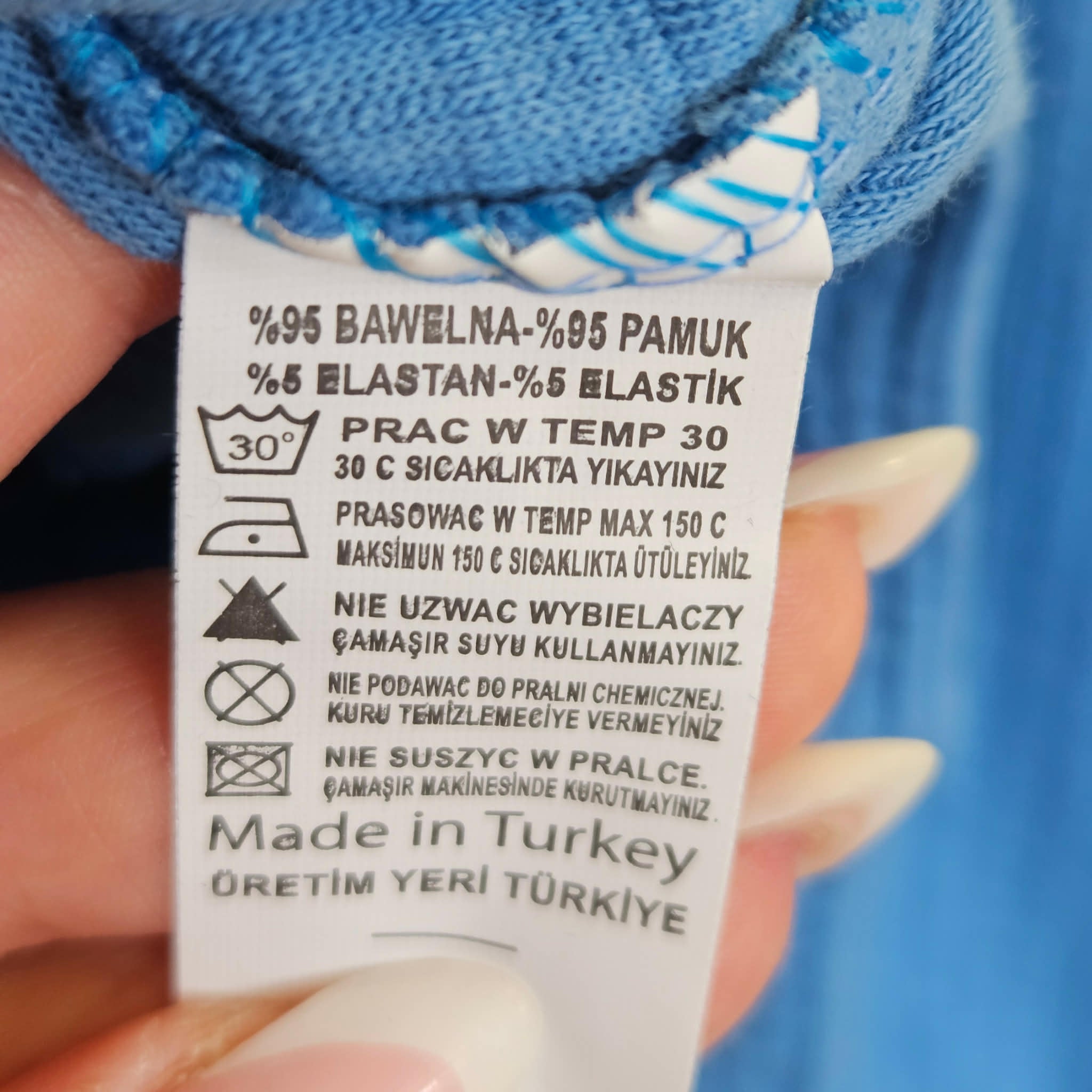 Laisvalaikio kostiumas